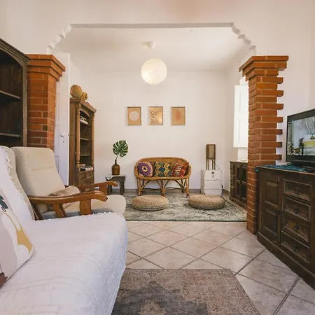 Σπίτι διακοπών 56 - Charming House In *